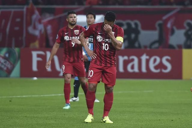  门兴格拉德巴赫小将打破进球纪录，引发豪门关注  